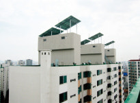 태양광 전기, 아파트 불 밝혔다