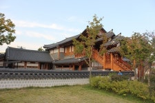 한옥 대상 받은 ‘장안사랑채’의 자태