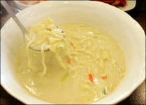 [맛집]부모님 생각나게 하는 들깨칼국수-북구 용봉동 `들깨마을’