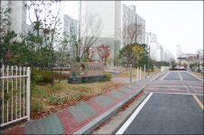 “동림주공 철제담장 전 구간 불법”