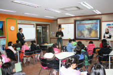 우리 학교에선 캐럴을 영어로 불러요