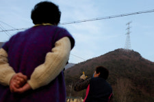 공기업 한전이 마을 공동체 파괴해