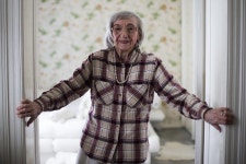 “식사후 개처럼 울었어요” 70년만에 입 연 히틀러 ‘기미상궁’