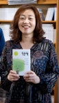 ‘요즘 생활 어떻습니까?’ 〈작은책〉에 담기는 삶의 모습들