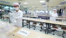 학교 비정규직 노동자들 없이 ‘돌봄과 방역’이 가능할까?