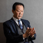 모범 교사 이만호, 끝까지 간다