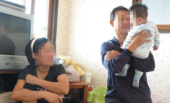 “아침에는…눈을 뜨고 싶지 않아요”