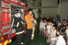 “집밖으로 나가 119 전화해요”