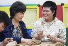 발달장애인 가족 “평생교육센터 지어달라” 대표 이미지