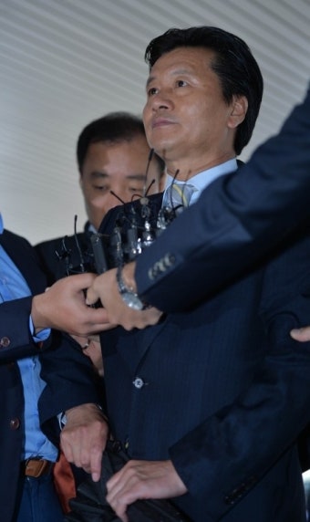 더불어민주당, 주식 차명거래 의혹에 휘말린 이춘석 의원 제명 조치 결정