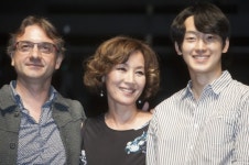 연극 ‘갈매기’ 주인공 한자리에