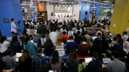 강남 여성살해사건 집담회 열린 서울시민청을 찾은 시민들