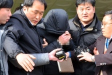 친부가 두살 딸 살해·유기… 해수욕장에 시신 암매장 수습 어려워