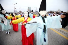 [서울시 소식] 오늘 세종대로 가면 강릉단오제 공연·체험 한 번에