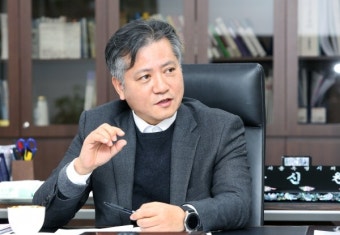 신원철 서울시의회 의장 