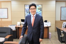 김성섭 대구·경북지방중소벤처기업청장 지방 중소벤처기업청의 방향을 제시하겠습니다