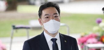 경찰, '부정채용 의혹' 김오수 검찰총장 아들 소환 조사