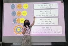 학대받던 딸, 아빠의 보호자가 됐다