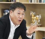 [인터뷰] 정문헌 종로구청장 “공동체 의식으로 어려움을 헤쳐 나가고 있다”