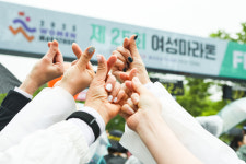 [포토] 함께 달리는 즐거움… 7천명 한강 달린 여성마라톤 ‘성황’