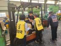 민주노동당 권영국 후보 대구선대위, 금속노조 노동자들 만나 지지 호소