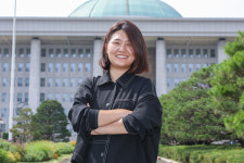 [인터뷰] 22대 최연소 국회의원 진보당 손솔 “혐오·차별 막겠다”