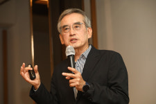 이계호 교수 “물 많이 마실수록 건강에 좋다?…하루 2리터, 오히려 독 될 수도”