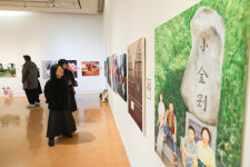 디자이너·자영업자 출신 ‘독학 화가’들, 파리 무대로