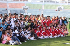 경남 FC, 연예인축구단 슈퍼스타즈와 친선경기 가져