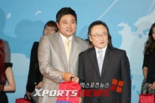 양준혁, 청사초롱 든 양신 [포토]