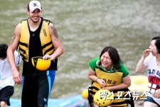 김민수 오늘 개그가 쫌 되네~[포토]