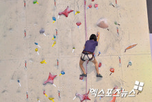 [클라이밍 특집 ③] 몸짱이 되고 싶다면 스포츠클라이밍에 도전