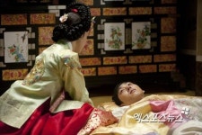 인수대비 함은정, 백성현 애틋한 눈빛 연기 눈길