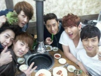 신화 엠카 1위 기념 회식 인증샷 신화 포에버