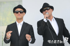 리쌍 축가 맛배기 들어보세요~[포토]