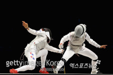 한국 女 펜싱 플뢰레, 사상 첫 단체전 메달 쾌거