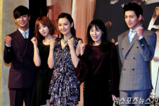 다섯손가락 최영훈PD  바로크 풍의 일그러진 욕망 담는다