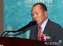 축사하는 김동호 명예집행위원장[포토]