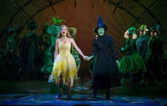 [리뷰] 뮤지컬 위키드, 고정관념 비틀기의 짜릿한 묘미