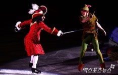 (디즈니온아이스) 피터팬 후크 선장과 용감한 대결[포토]