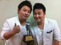 허공 동생 허각과 1위 후보 오르는 게 목표에요 (인터뷰)