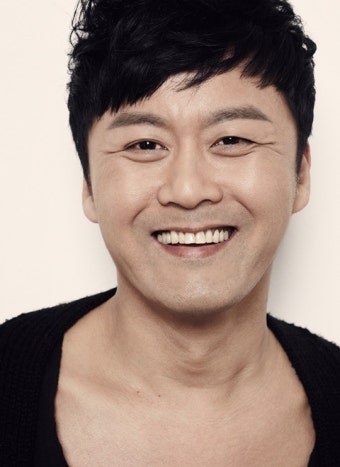 배우 이미연, 부친상…슬픔의 이별, 비공개로 장례 진행 중