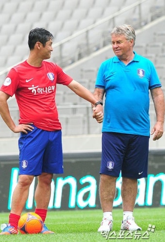 '축구는 심리' 최용수 감독이 떠올린 히딩크의 '유산'