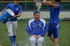 삼성 나바로-진갑용, 아이스버킷 챌린지 동참