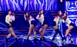 EXiD 더욱 정열적인 굿바이 무대[포토]