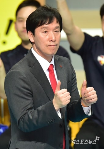신영철 감독 '그래 최고다'[포토]