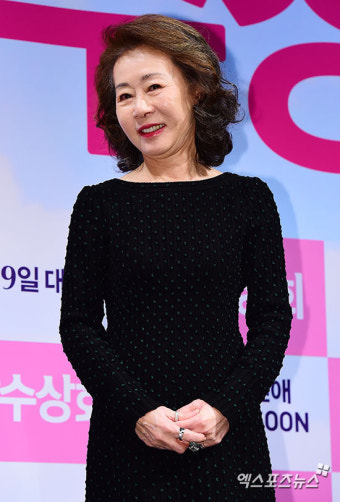 윤여정, '뉴스룸' 출연…손석희 앵커와 만난다