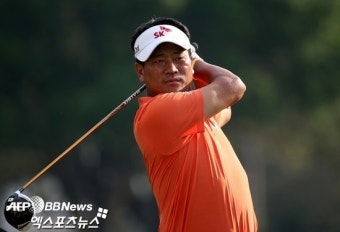 발레로1R, 호프만 단독선두…최경주 공동 45위