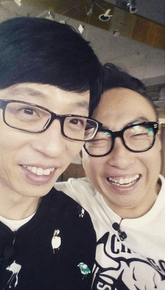 박명수, 유재석과 '무한도전' 촬영 인증샷 '선홍빛 잇몸미소'