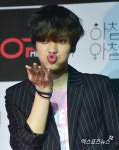 틴탑 니엘 니엘하면 입술이죠?[포토]